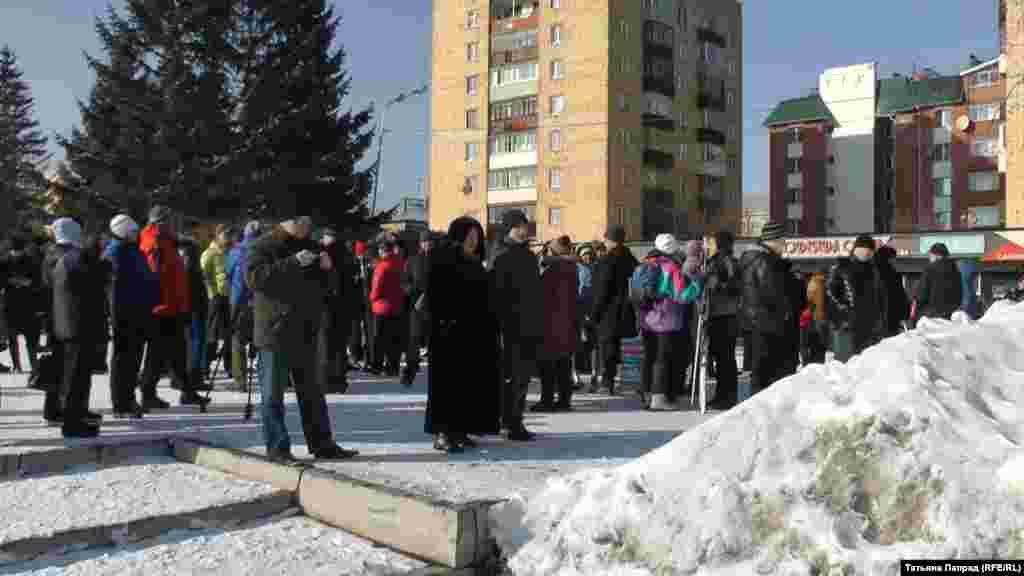 В Красноярске также прошла акция памяти Бориса Немцова