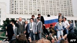 Барыс Ельцын на танку, 19 жніўня 1991