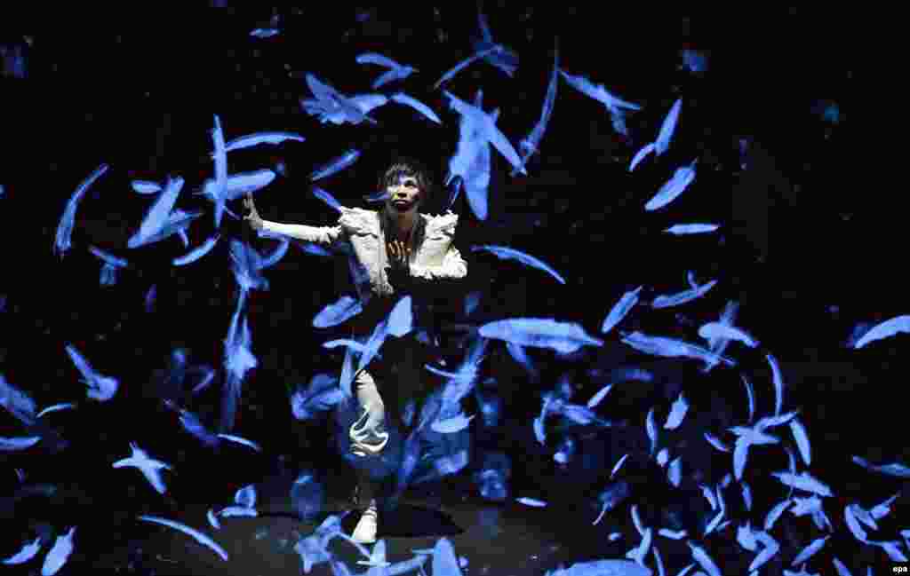 Japanese magician Hiroki Hara performs on stage during the Sanremo Music Festival 2017 at the Ariston theater in Sanremo, Italy, on February 8. (epa/Ettore Ferrari)