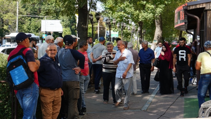 Russian Court Sentences Seven Crimean Tatars To Lengthy Prison Terms