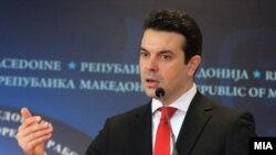 Министерот за надворешни работи на Македонија Никола Попоски