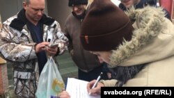 Жыхары Бярозы працягваюць падпісвацца за адмену дэкрэту № 3. Аляксандар Кабанаў сабраў ужо больш за 2500 подпісаў