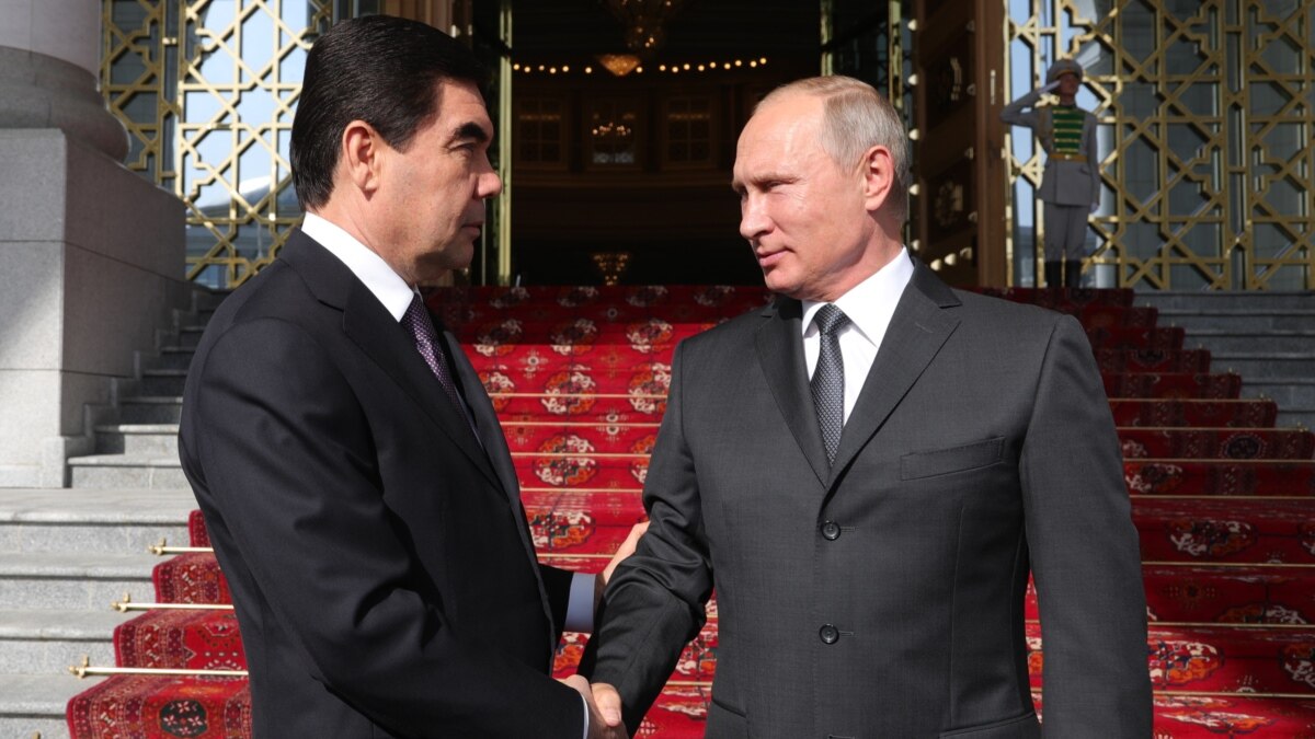 Russia, Turkmenistan Pledge Cooperation As Putin Visits Ashgabat