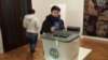В Молдавии на выборах президента лидирует социалист Додон