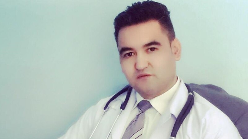 داکتر افغان بصورت آنلاین از کانادا به بیماران کووید۱۹ مشوره می‌دهد