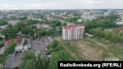 Перший будинок, який звели на місці знесеного недобудованого театру в Житомирі