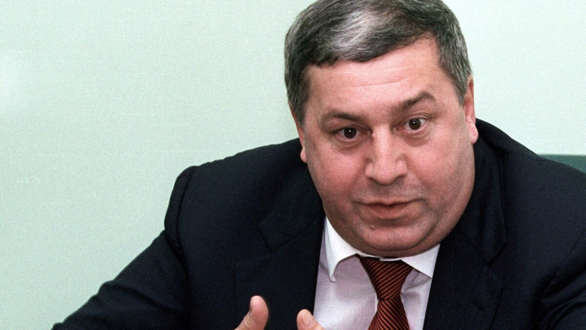 Михаил Гуцериев платит за свободу