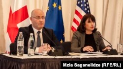 В МВД Грузии продолжают искать ответ на вопрос о том, как создать законопослушное общество. Пока решили перенять опыт отдельных стран Европы и США