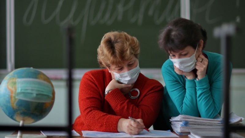 В Санкт-Петербурге ограничения из-за коронавируса продлили до конца мая