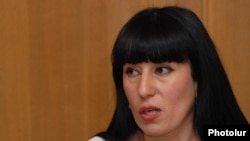 Armenia -- Naira Zohrabian, MP from "Prosperous Armenia" party at a press conference, 29Jun2009