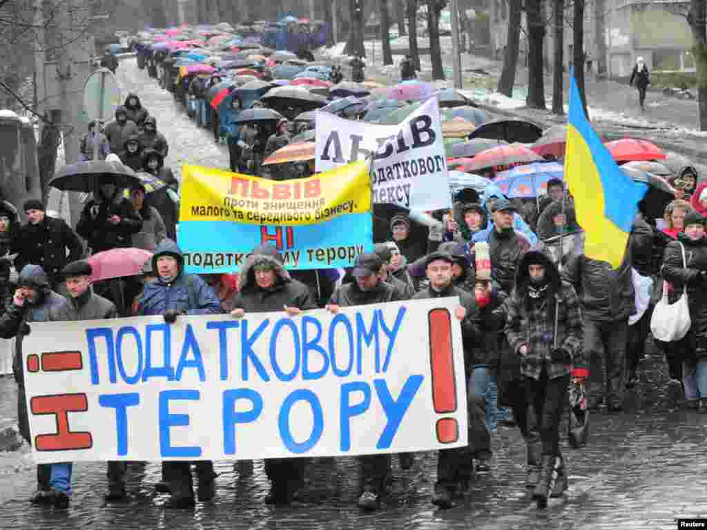 Львівські підприємці протестують проти Податкового кодексу, 29 листопада.Photo by Marian Striltsiv for REUTERS