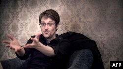 Edward Snowden în cursul unui interviu cu ziarul suedez Dagens Nyheter, la Moscova în octombrie 2015