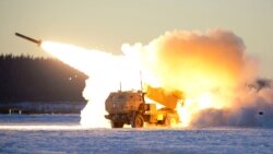 Американская реактивная система залпового огня HIMARS, которую США намерены поставить Украине