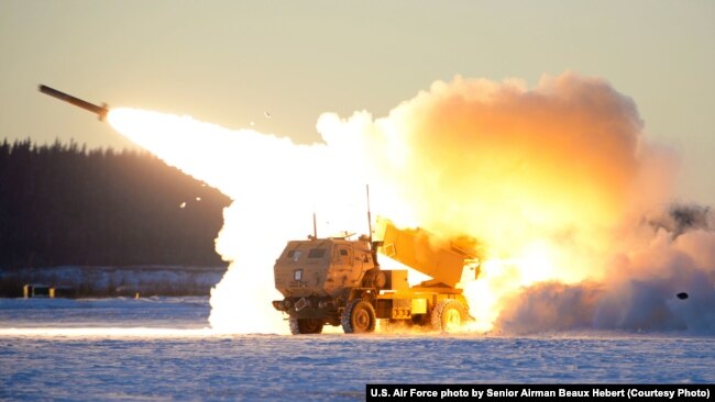 Ракетныя система залпового огня HIMARS