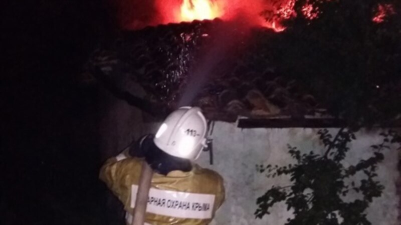 В Судаке два часа тушили пожар в частном доме (+фото)