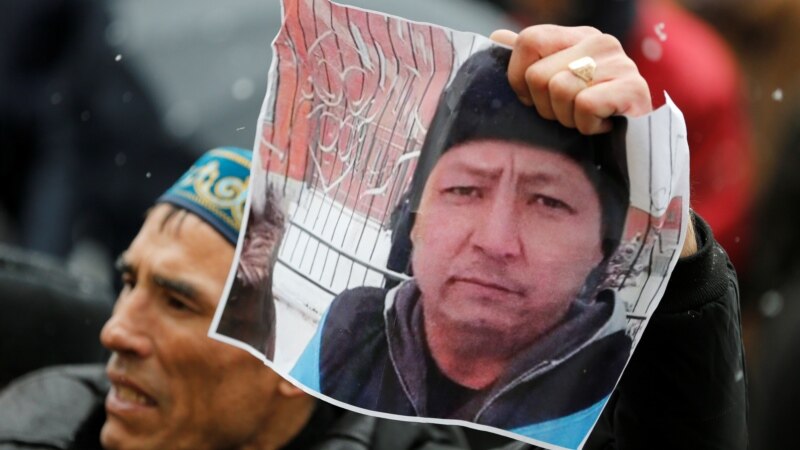 Сын активиста Дулата Агадила задерживался 6 июня; к родственнику «применили силу»