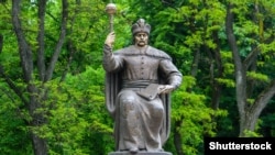 Пам’ятник гетьману України Івану Мазепі у Полтаві