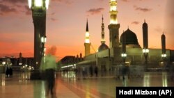 آرامگاه حضرت محمد(ص) در شهر مدینه