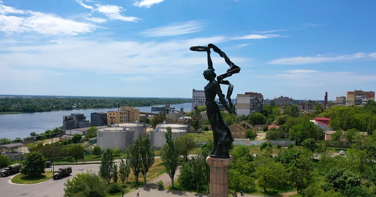 Суд заочно засудив воєнного кореспондента з Сімферополя на 12 років