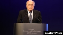 ФИФА президенті Зепп Блаттер УЕФА конгресінде. Астана, 27 наурыз 2014 жыл.