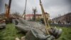 Խորհրդային մարշալ Իվան Կոնևի ապամոնտաժված արձանը, Պրահա, 3 ապրիլի, 2020թ.
