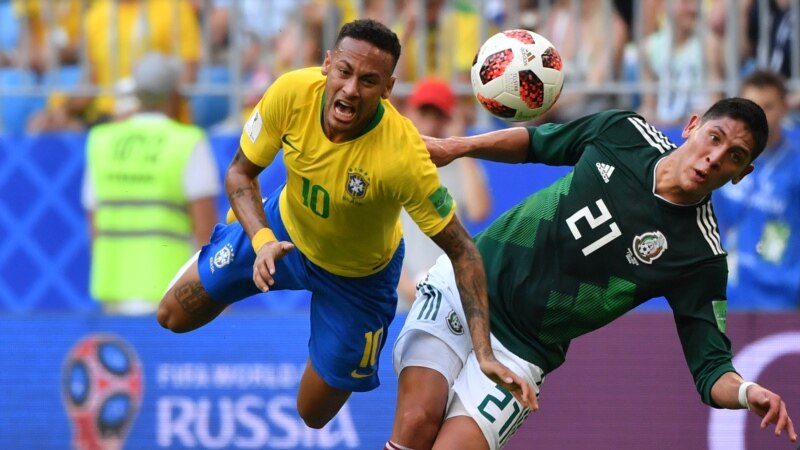 برازیل برای بازیکنان مرد و زن تیم ملی فوتبال مُزد یک‌سان می‌پردازد