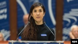 Надіа Мурад під час проголошення промови у ПАРЄ, 10 жовтня 2016 року 