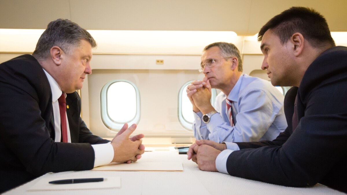 Kyiv Court Rules To Launch Probe Against Poroshenko, Klimkin On