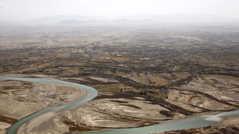 ایراني چارواکي: له افغانستانه څه باندې ۳۰۰ میلیونه متر مکعب اوبه ترلاسه شوي