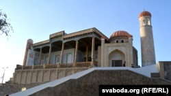 A mosque in Samarkand, Uzbekistan