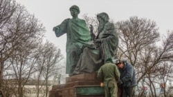 У Керчі готують до відкриття пам'ятник князю Глібу і ігумену Никону, грудень 2019 року