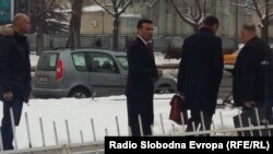 Лидерот на СДСМ, Зоран Заев по рочиштето за случајот „Поткуп“. 
