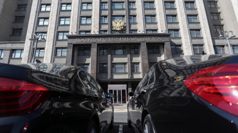 Путін підписав закон, що дозволяє арештовувати майно росіян,