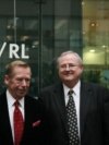 Czech Republic -- Former Czech President Vaclav Havel with RFE/RL President Jeff Gedmin (L) and RFE/RL Senior Advisor Pavel Pechacek, outside new RFE/RL building in Prague, 27Mar2009