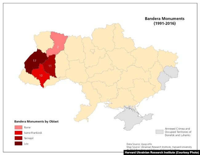Количество памятников Степану Бандере в отдельных регионах Украины