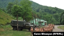 Nagorno-Karabakh -- Soldiers' training at a military base in the north of Nagorno-Karabakh, 13Jul2012