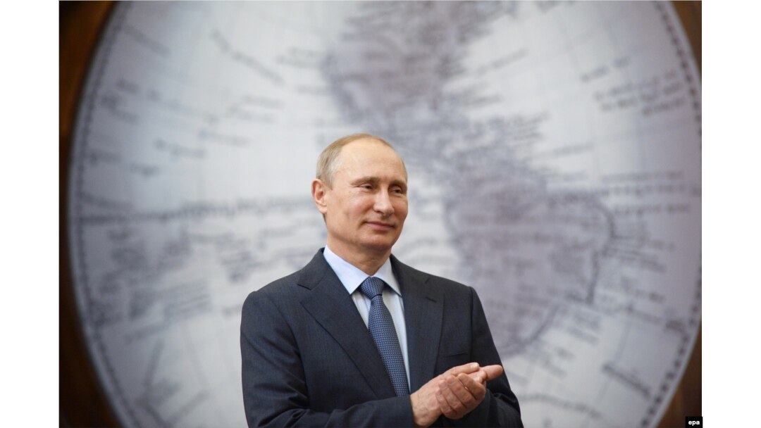Владимир Путин награждает сотрудников Российской антарктической экспедиции. 2014 год