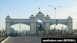 Turkmenistan's Altyn Asyr Bazaar