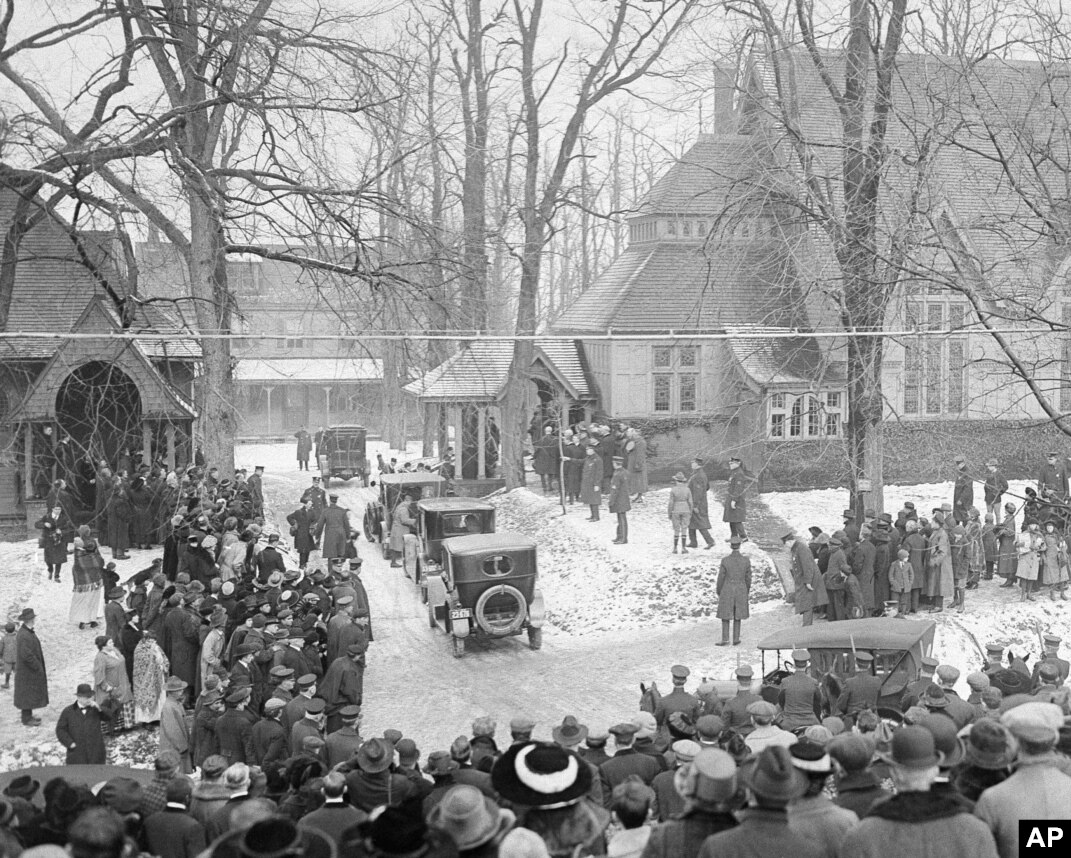 1919-й в фотографиях. Как жили и о чем мечтали 100 лет назад