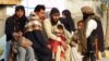 В Пакистане жители племенных районов покидают свои дома