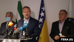 Glavni odbor SDA donio je na sjednici 27 zaključaka: Kritikuju rad Tužilaštva BiH, optužbe na račun Srbije