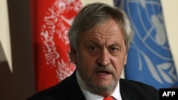UN Special Representative to Afghanistan Nicholas Haysom says Islamic State does not have "firm roots" in Afghanistan, but could unite small, splintered terrorist groups.