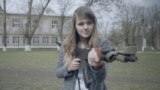 'Future Warriors': Ukrainian Students Schooled On Warfare video grab 1