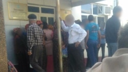 Diňle: Ahalda ilata arzan bahadan çäkli möçberde satylýan doňdurylan et üçin dükanlarda uly nobatlar döredi