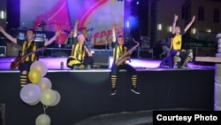 Босанскиот бенд Дубиоза Колектив настапи на минатогодишниот Пиво фест во Прилеп.