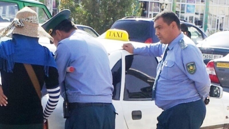 Türkmenistanda semiz polisiýa işgärlerinden horlanmak talap edilýär