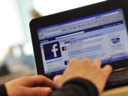 Vukivć kaže kako je program koji Fejsbuk pokreće značajan jer će se znati 'šta su neke konkretne informacije koje su sa stručnog i profesionalnog aspekta problematične i tako će biti označene na Fejsbuku'