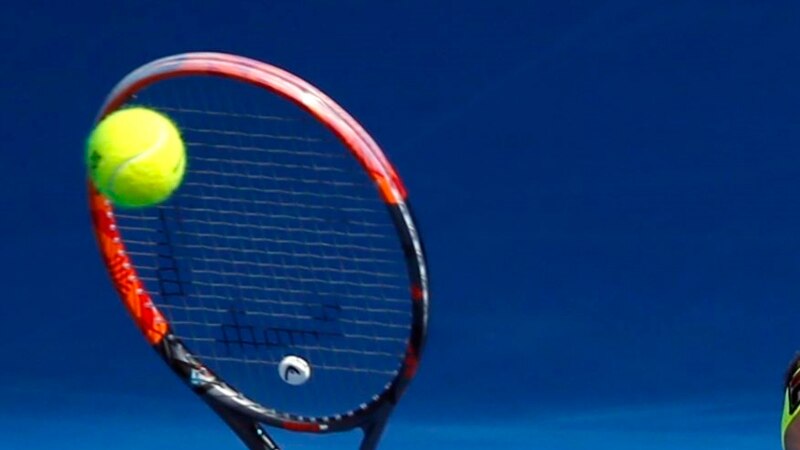 Tenis: Caroline Wozniacki triumfoi në Australian Open