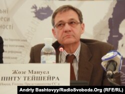 Голова представництва ЄС в Україні Жозе Мануель Пiнту Тейшейра