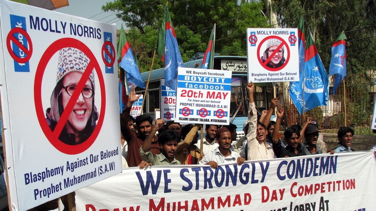Interview: Administrator Says 'Draw Muhammad Day' Facebook Group 'Decided To Draw The Line' Interview: Administrator Says 'Draw Muhammad Day' Facebook Group 'Decided To Draw The Line'